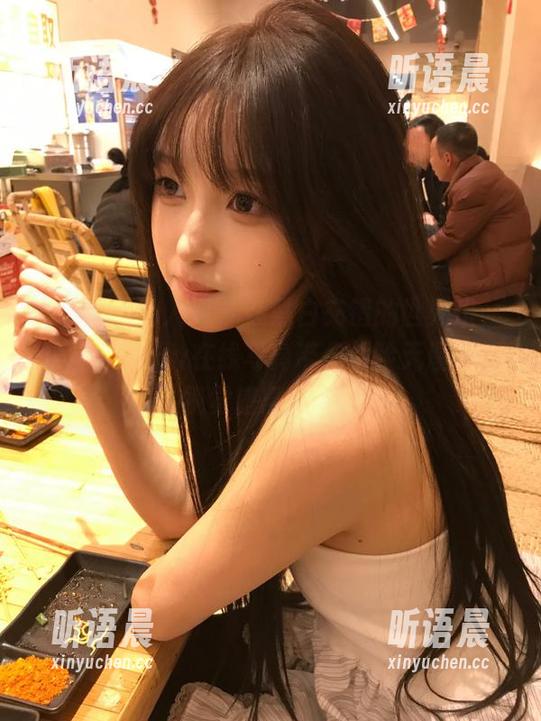 Xiuren秀人网-柒喜小baby Xiuren秀人网 - 在黑白交错的世界里,柒喜小baby在线写真带你体验无厘头的视觉盛宴!.txt