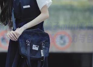 Xiuren秀人网 – 糯美子mini高跟鞋写真大片：在精致图片中感受魅力与自信.txt