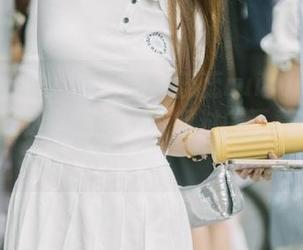 Xiuren秀人网 – 高清蕊蕊ruirui丝袜图包限量发放，绝对不容错过的下载机会.txt
