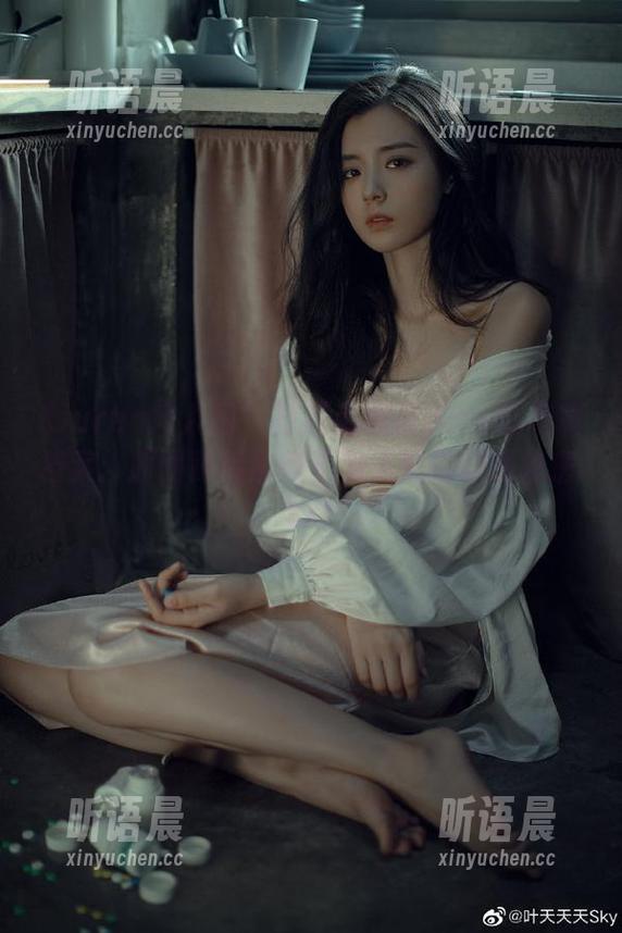 Xiuren秀人网-赵惟依coco Xiuren秀人网 - 打开赵惟依coco的写真档案:原图背后那些不为人知的剧情秘密.txt