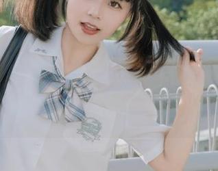 Xiuren秀人网 – 陆萱萱cecillia的时尚先锋之作：套装原图全集，献给追求美的你我他.txt