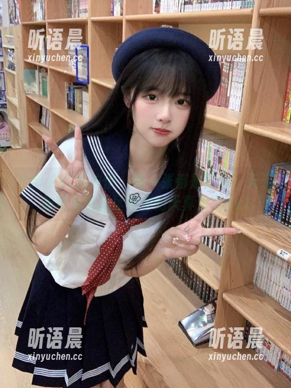 YALAYI雅拉伊-天天 YALAYI雅拉伊 - 每一张都是阳光!天天的写真资源拯救你的天真灵魂.txt
