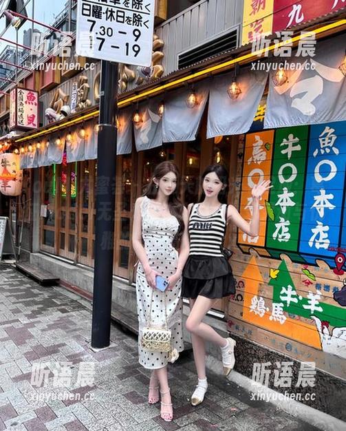 YouMi尤蜜荟 - 在夏天的阳光下绽放：葛征Model无圣光写真套图，记录灵动与优雅的完美结合！.txt