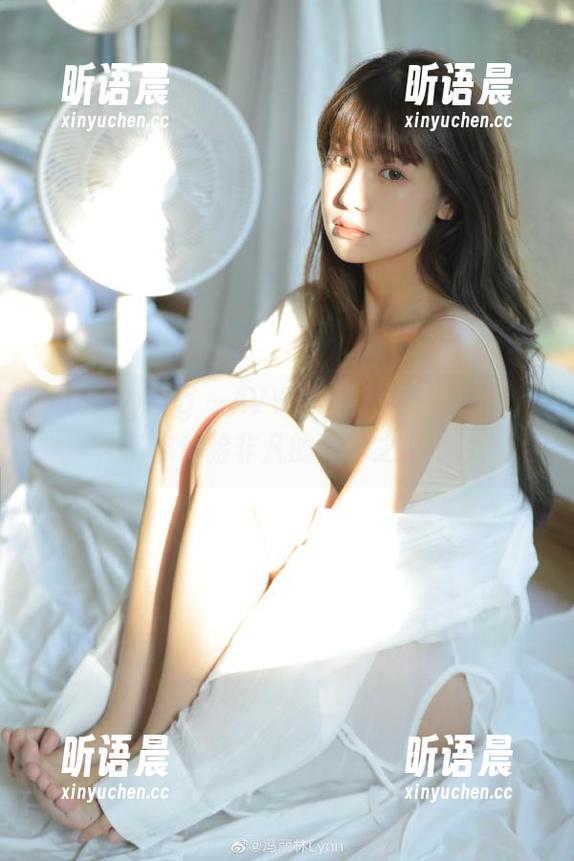 beautyleg - AVY油亮的经典高清图片，带你体验非凡的艺术之旅.txt