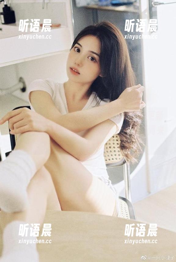 beautyleg-JellYfish beautyleg - JellYfish短裙套图更新:最新的风格,让你小仙女气息扑面而来!.txt