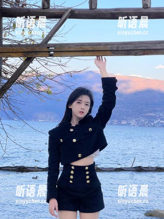 beautyleg - 全集呈现“Lena白裙”作品，迷人画面透露出的故事让人久久不能忘怀。.txt