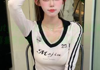 beautyleg – 别眨眼！Lucy的短裙最新写真集带你进入时尚的搞笑世界！.txt