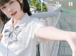 beautyleg – Minna专属私房吊带图包，收录她最诱人的摄影瞬间.txt