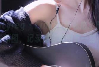 beautyleg – TinaYu的私拍之旅：白衬衫原图，记录她淡雅的每一刻.txt