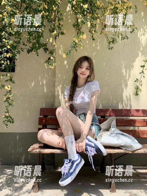 pans-安安 pans - 安安魅力浴室写真合集,无圣光元素映衬下的清新妩媚.txt