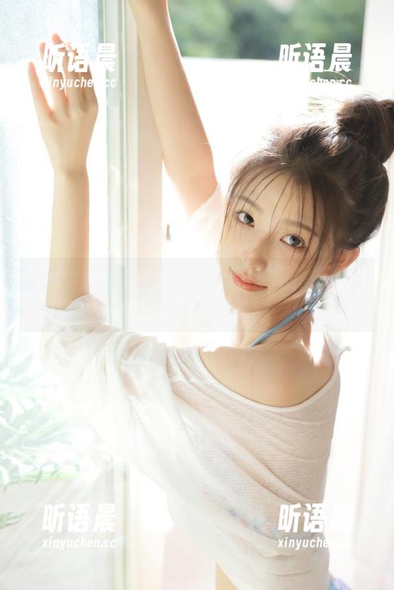 pans - 享受思思私拍制服美图，感受青春的无限可能.txt