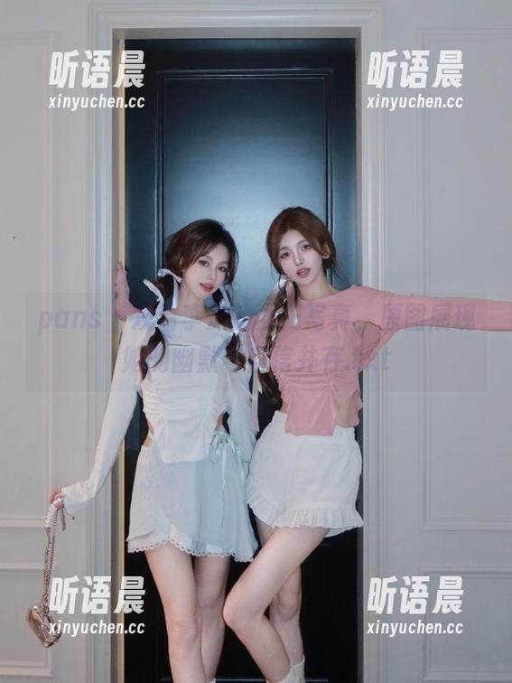 pans-李沫 pans - 观看李沫的女王写真,原图展现她的幽默与自信并存.txt