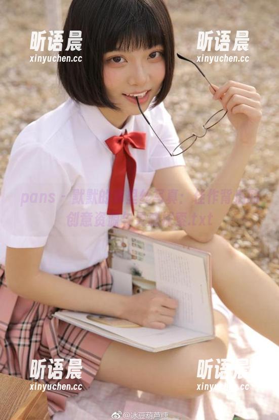 pans - 默默的裤里丝写真：佳作背后的创意资源与灵感探索.txt