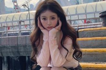 探索wuyo(우요)的ArtGraviaVol图包，发现写真艺术的无限魅力.txt