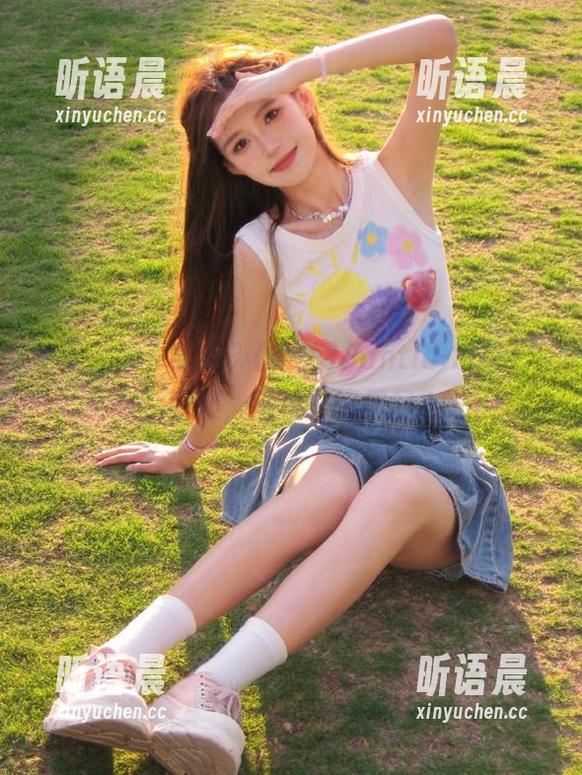 创意无限，いくみ(育美)Fantia-2021年定制图集，别样风情尽显.txt