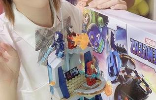 观看一小央泽最新黑色写真，焕发出独特的艺术气息与风格.txt