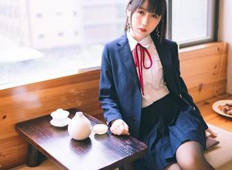 感受不呆猫奶油少女全集：每一张原图都是不慎揭开的甜蜜真相.txt