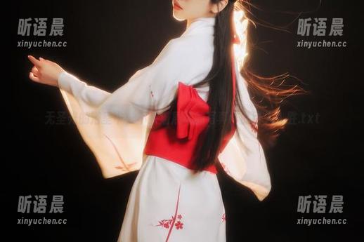 不呆猫 无圣光的浴室中,不呆猫展现的写真作品引人入胜.txt