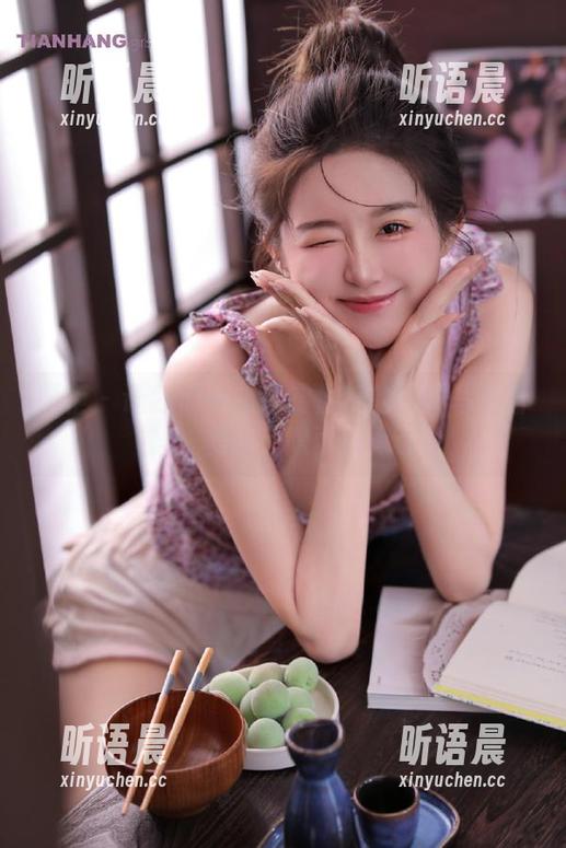丽柜-怡萱 丽柜 - 让我们一起欣赏怡萱的自拍写真合集:美的无限可能.txt
