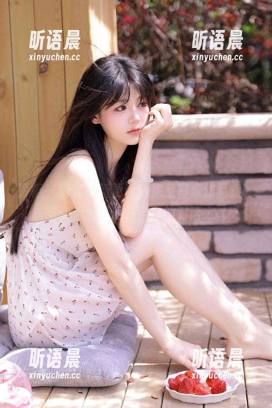 丽柜 - 敏儿最新更新！裸足写真作品集，带你走进自然与自我的对话.txt