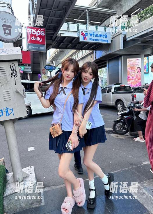 丽柜-晴晴 丽柜 - 晴晴与棉袜的完美邂逅,精彩图库资源新鲜上线!.txt