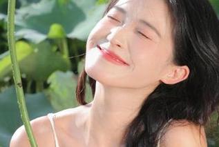 丽柜 – 分享王欣竹清纯写真系列，最新作品带你走进无瑕的世界.txt