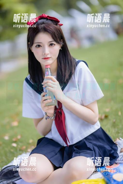 丽柜-璐璐 丽柜 - 颠覆你对厨娘的想象!璐璐最新原图重磅上线!.txt