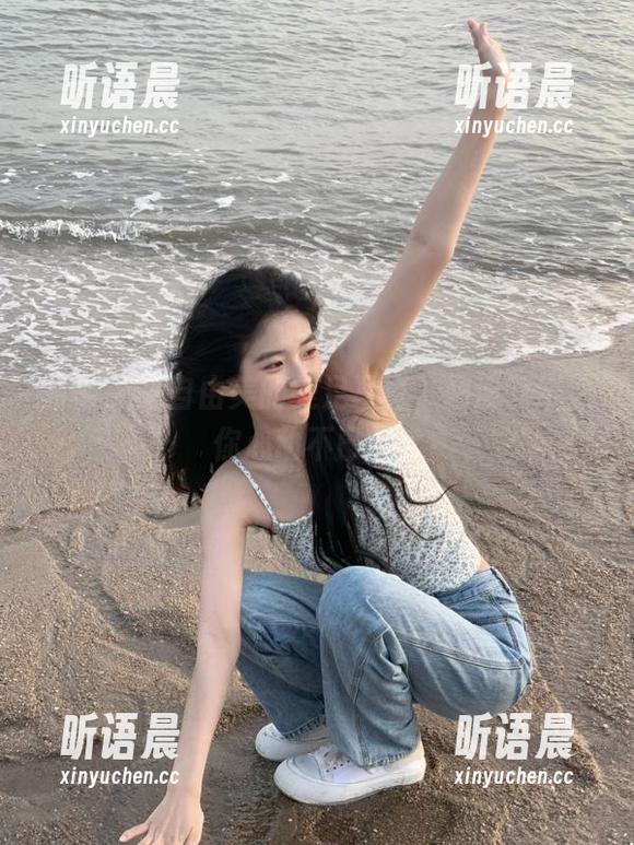 丽柜-由美 丽柜 - 来自由美的美足写真,超清壁纸让你心动不已.txt