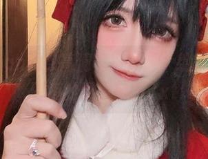 九曲Jean豹纹高清写真资源，绽放个性与时尚的双重魅力.txt