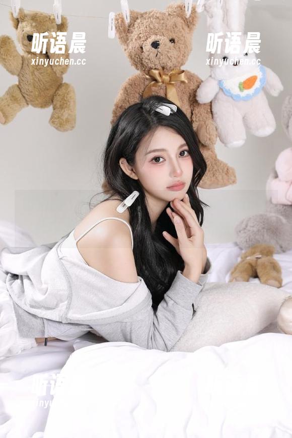 俏妞qiaoniu66 微密圈 - 绝美瞬间:俏妞qiaoniu66连体衣图包合集,捕捉每一份优雅.txt