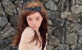 克拉女神 – 精选图库中的嘉萌：温柔与灵动交织的写真艺术之旅.txt