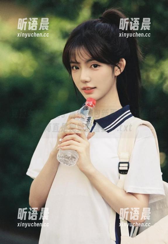 克拉女神 - 妮子清纯图包新更新，这些瞬间简直是视觉的盛宴！.txt