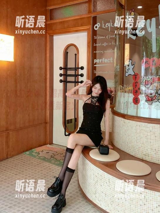 克拉女神-姜璐 克拉女神 - 超高清图册:姜璐以豹纹演绎时尚,让你重新定义“野性美”的真谛.txt