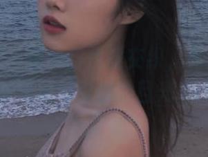 克拉女神 – 俏丽与优雅交织，高清孟君女孩写真吸引你的目光.txt