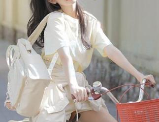 克拉女神 – 慕菲最新内衣作品分享，细腻之处尽显女性柔美韵味.txt