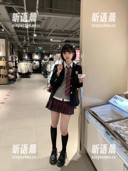 克拉女神-杨暖 克拉女神 - 探索杨暖白衬衫的独特魅力,获取公开下载的精美图片.txt