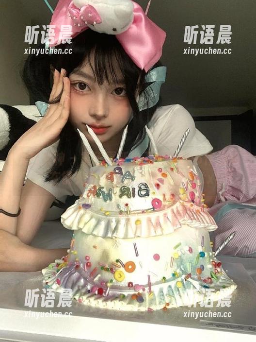 克拉女神-王睿 克拉女神 - 重磅更新!王睿的秘书作品集,在镜头前展现优雅与干练!.txt
