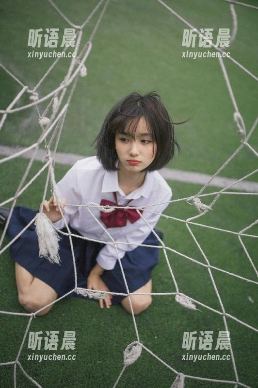 克拉女神 - 制服少女瑞莎的高清美图，实力碾压你的审美底线！.txt