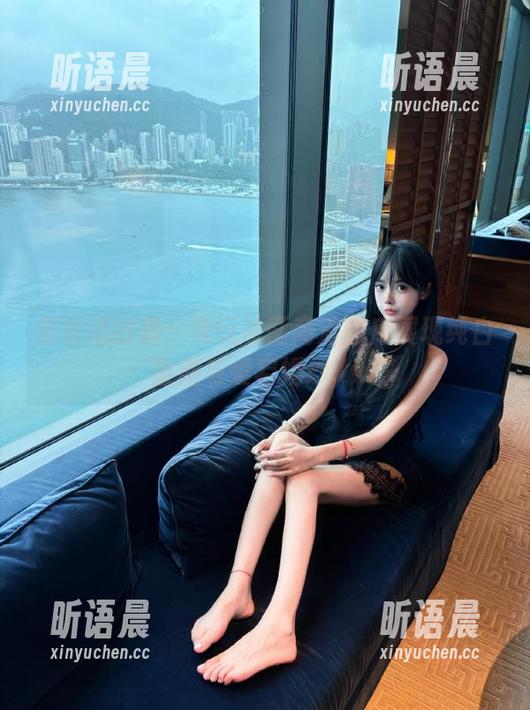 兔玩映画 别样婚纱美:兔玩映画高清图库展现纯白蔷薇与爱宕婚纱.txt