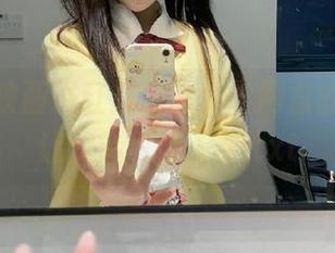 在兔玩映画浴缸里，写真与网盘的组合，让我笑也让人哭.txt