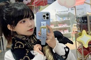 精致与妩媚结合，六二二同学的内衣写真作品让人惊艳不已.txt