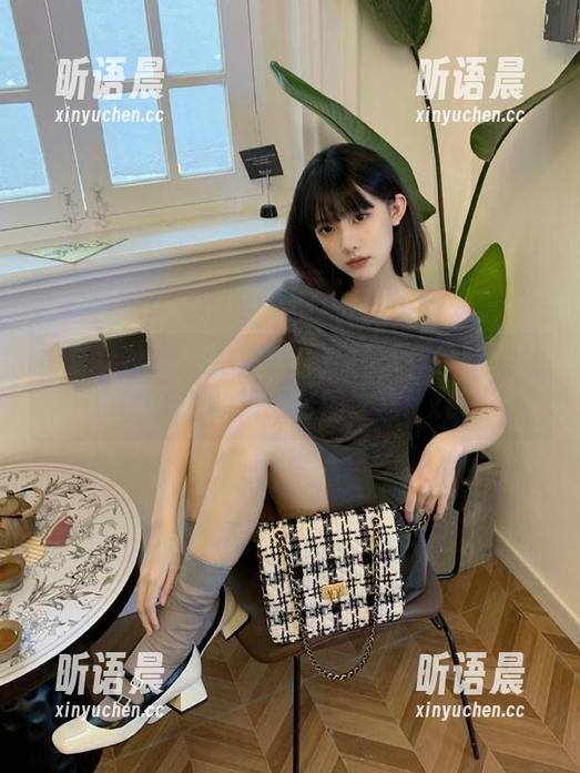 初夏女神 - 私拍独家！环环带你领略她魅力无限的精致套图之旅.txt