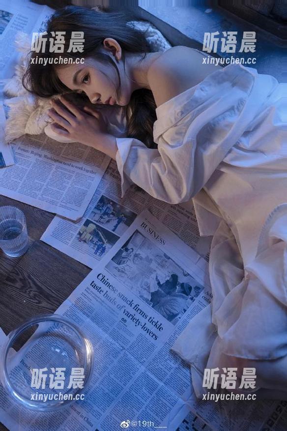 嗲囡囡-Emily顾奈奈酱 嗲囡囡 - 在校园里邂逅Emily顾奈奈酱:丰富图集资源,拍出你的青春梦想!.txt