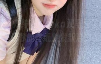 嗲囡囡 – 方绮言Ayaka双马尾写真，超美美图让你的壁纸焕发新活力！.txt