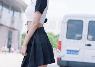 头条女神 – 精美绝伦的《JennyR修女》写真，值得收藏的图片资源推荐.txt