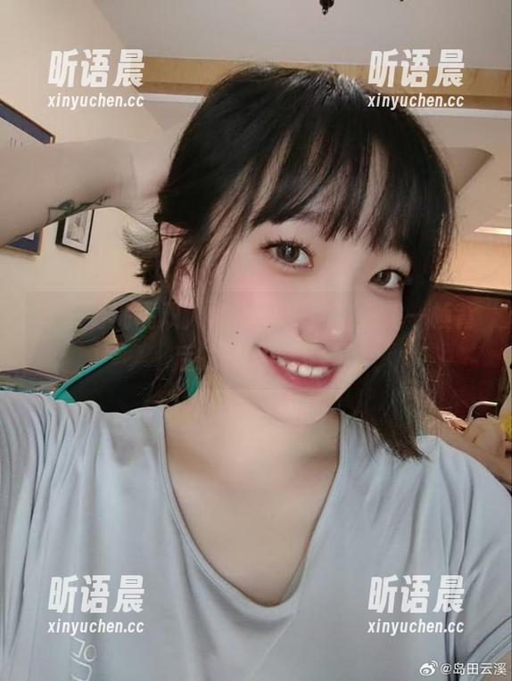 探秘奶桃桃双人私房原图，感受每一帧背后的故事！.txt