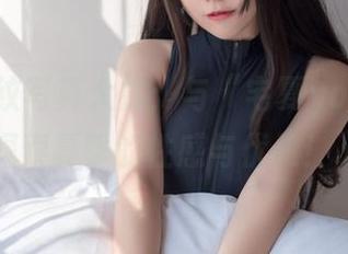 高清豹纹写真大赏：与“宅夏yoko”一起探索夏季的性感与优雅！.txt
