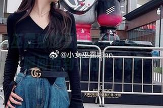 观看小女巫露娜的雷姆婚纱合集，被这画风瞬间惊到不行！.txt