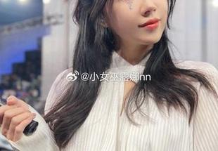 原图揭秘：小女巫露娜的灰丝写真，真相竟然如此惊艳！.txt