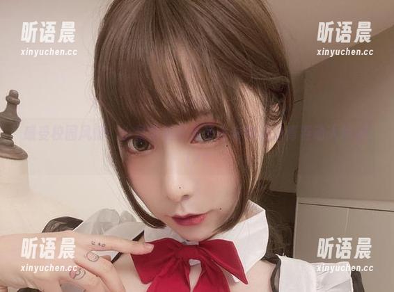 感受校园风情：小泉学姐吖无圣光套图记录青春动人瞬间.txt